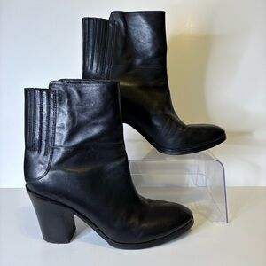 Sigerson Morrison Black Heeled Boots Size 11
